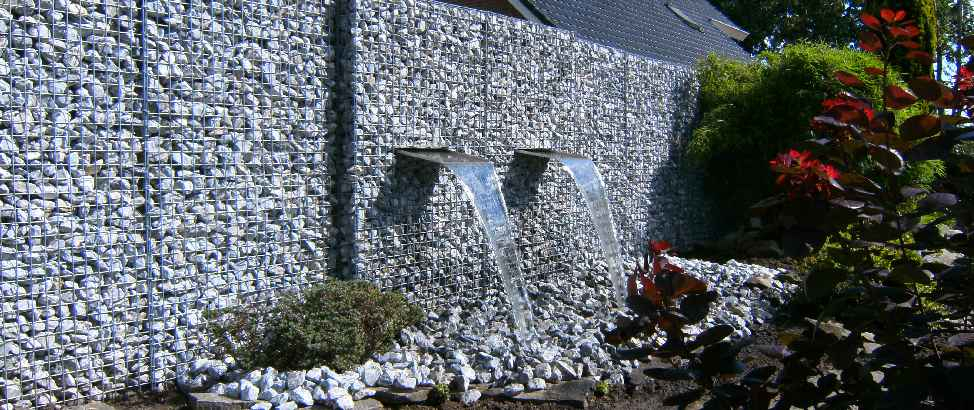 Gabionen-Wasserfall im Garten: Ideen, Vorteile und Tipps zur Planung Gabionen-Wasserfall im Garten: Ideen, Vorteile und Tipps zur Planung